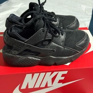 Nike Kids Black Athletic Sneakers